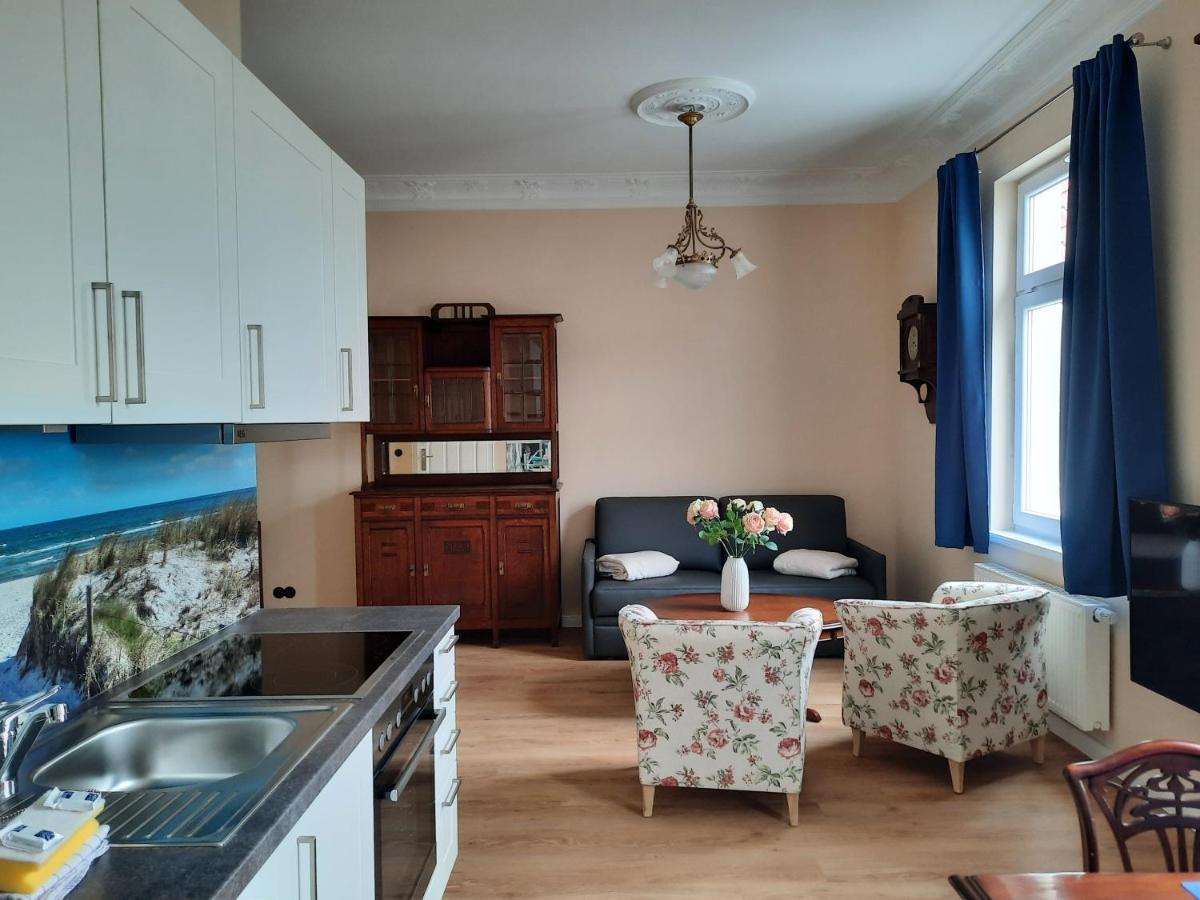 Logierhaus Am Meer Wangerooge Exteriör bild